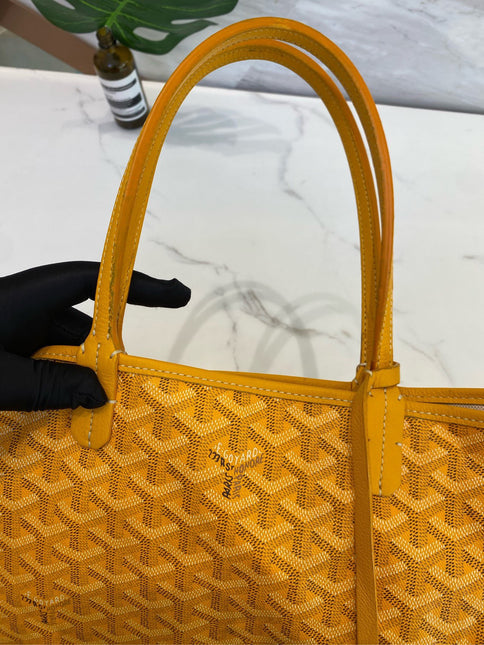 Sold Goyard Saint Louis Tote 2014 PM Medium Yellow