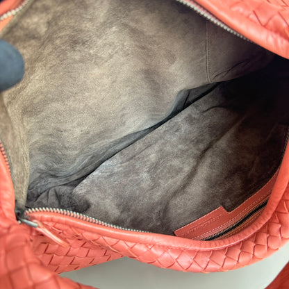 Bottega Veneta Veneta Hobo Medium Coral Intrecciato Leather Bag 47cm