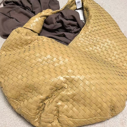 Bottega Veneta Jodie Maxi Lambskin Leather Beige Oats 70cm