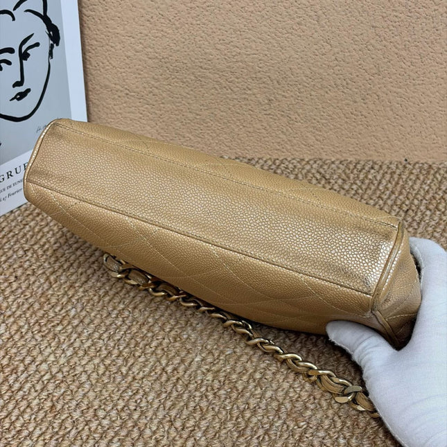 Chanel Vintage Beige Caviar Leather Shoulder Bag Gold Hardware