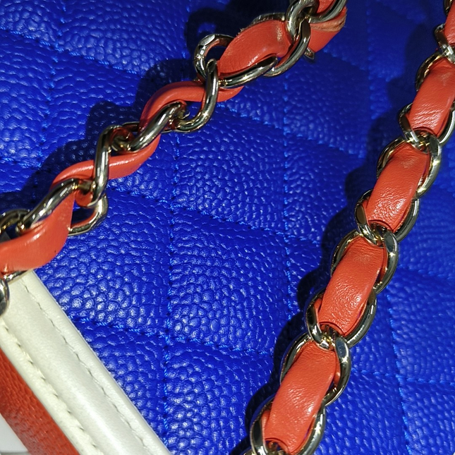 Chanel Filigree Medium Vanity Case Tricolor Caviar Leather, 2018-2019