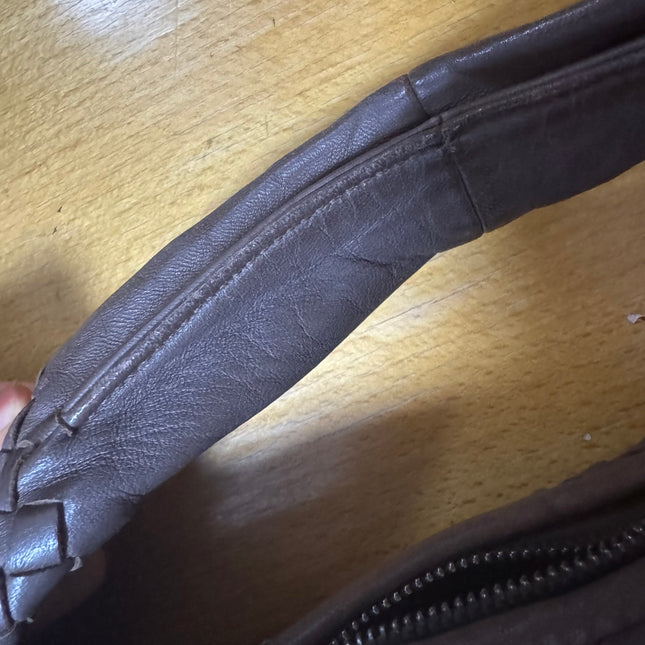 Bottega Veneta Veneta Hobo Intrecciato Chocolate Brown Medium Lambskin Leather 47cm