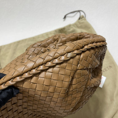 Sold Bottega Veneta Belly Hobo Intrecciato Lambskin Leather Camel Beige Large 50cm