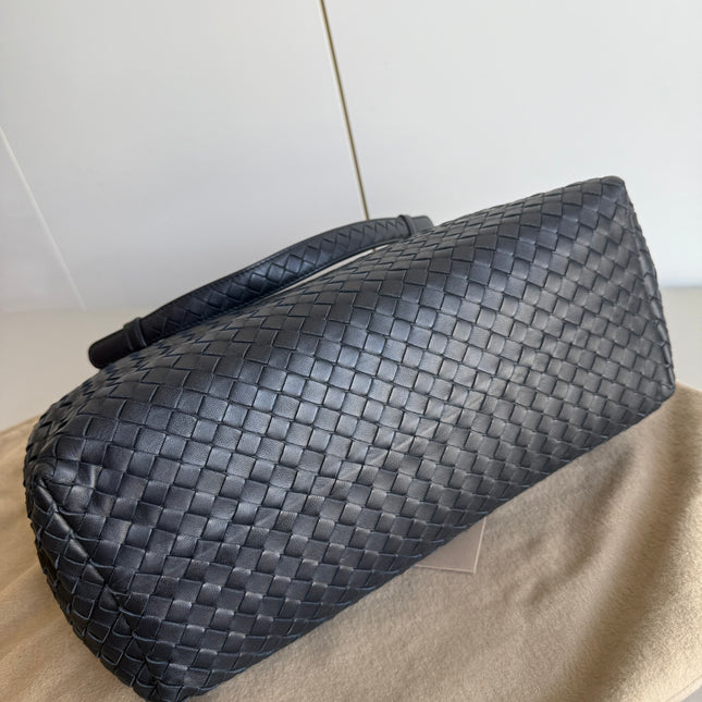 Bottega Veneta Garda Shoulder Bag Intrecciato Nappa Leather Black Large 33cm