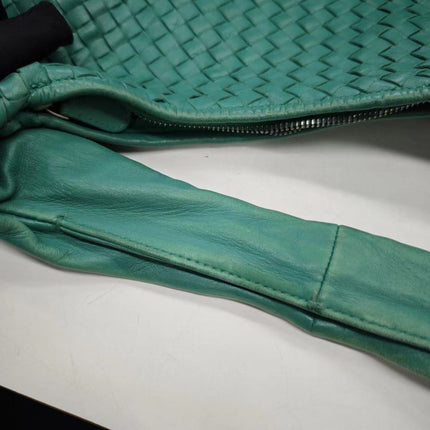Sold Bottega Veneta Belly Hobo Intrecciato Green Nappa Leather Medium