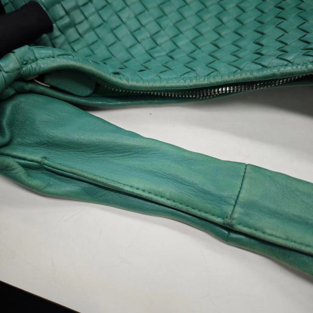 Sold Bottega Veneta Belly Hobo Intrecciato Green Nappa Leather Medium