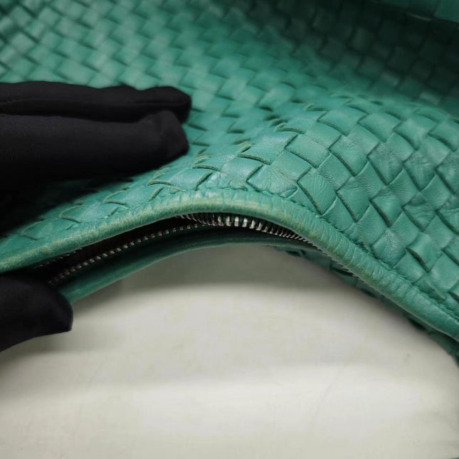 Sold Bottega Veneta Belly Hobo Intrecciato Green Nappa Leather Medium