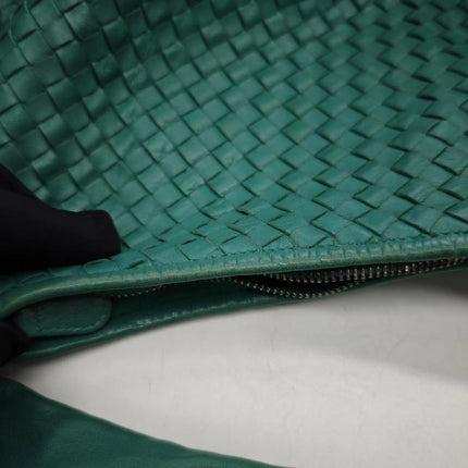 Sold Bottega Veneta Belly Hobo Intrecciato Green Nappa Leather Medium
