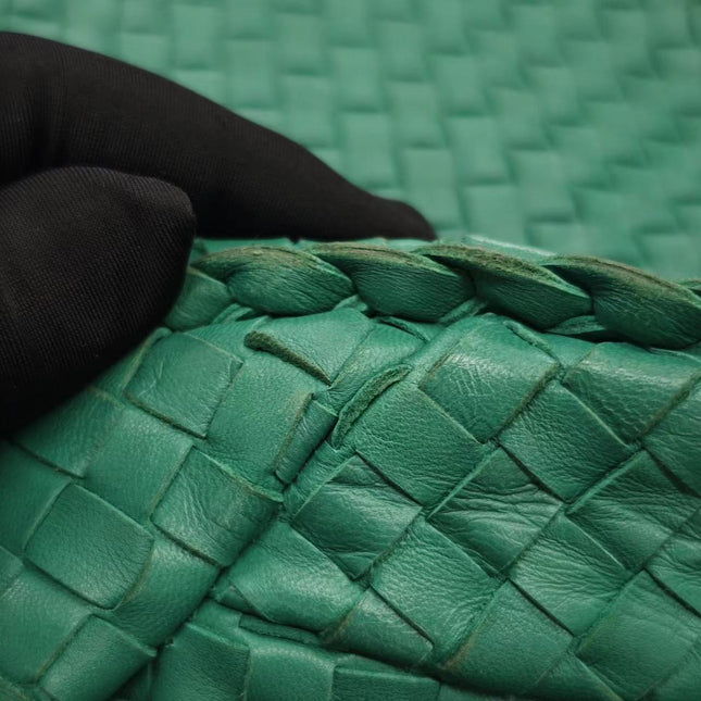 Sold Bottega Veneta Belly Hobo Intrecciato Green Nappa Leather Medium