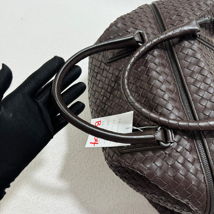 Sold Bottega Veneta Maxi Convertible Tote Bag Hobo Brown Leather Two-way Carry 50cm