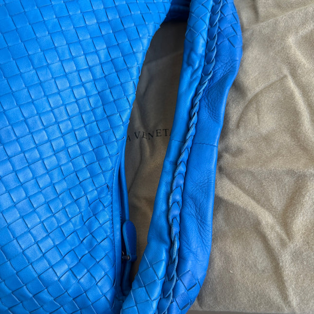 Bottega Veneta Veneta Hobo Medium Royal Blue Intrecciato Leather Bag 47cm