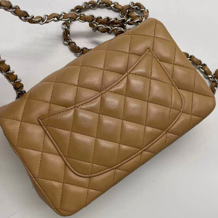 Chanel Classic Flap Rectangulaire Mini Cuir d'Agneau Beige Métal Argenté 2018