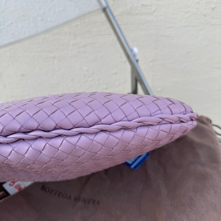 Sold Bottega Veneta Veneta Hobo Medium Lilac Lavender Intrecciato Leather Bag 40cm