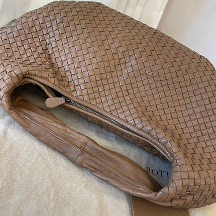 Bottega Veneta Belly Hobo Milk Chocolate Brown Maxi 50cm Intrecciato Leather