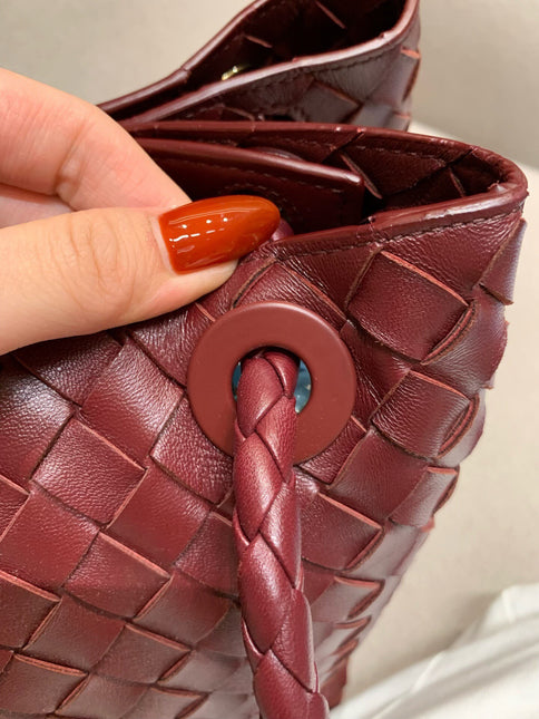 Bottega Veneta Andiamo Large Burgundy Handbag