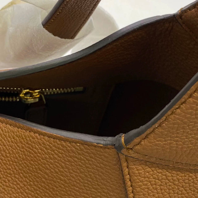 Sac porté épaule large Gucci Jackie 1961 camel avec bandoulière