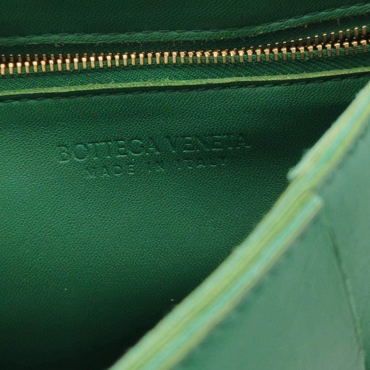 Bottega Veneta Cassette Green Leather Crossbody Bag
