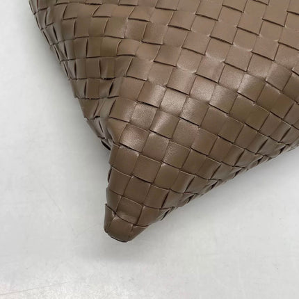 Bottega Veneta Hop Hobo Medium Leather Nutty Brown