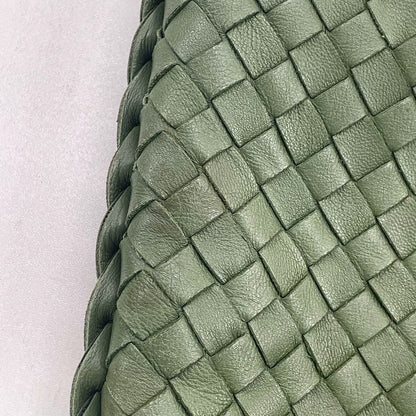 Sold Bottega Veneta Veneta Hobo Large Dark Green 45cm Lambskin Leather