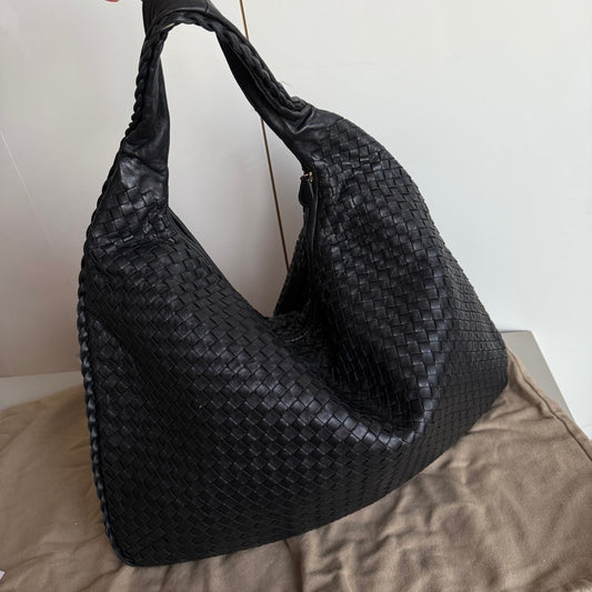 Bottega Veneta Veneta Hobo Maxi Black Leather 51cm