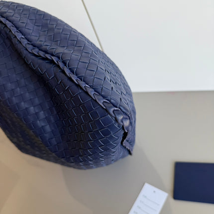 Bottega Veneta Veneta Hobo Maxi Navy Intrecciato Leather 51cm