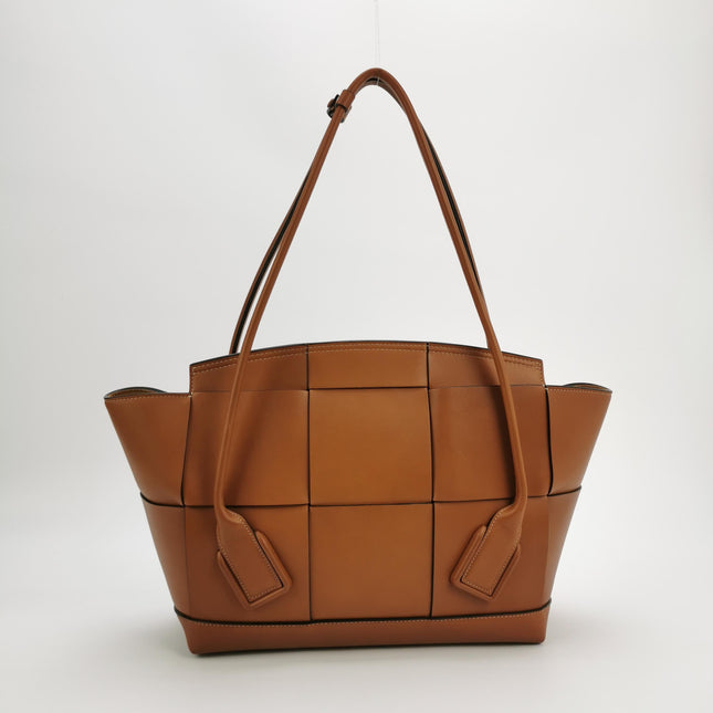 Bottega Veneta Arco Tote Bag Medium Tan Brown Leather 33