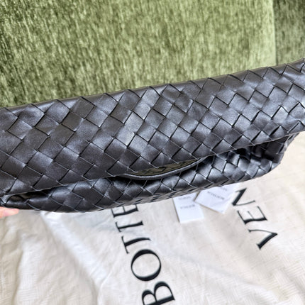 Bottega Veneta Hop Large Leather Black Hobo Bag