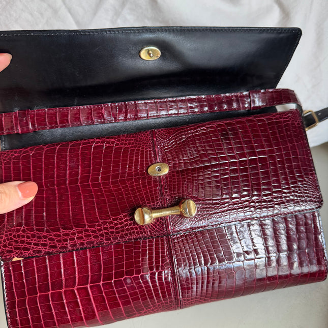 Vintage Burgundy Crocodile Leather Gold-tone Hardware Clutch Shoulder Bag