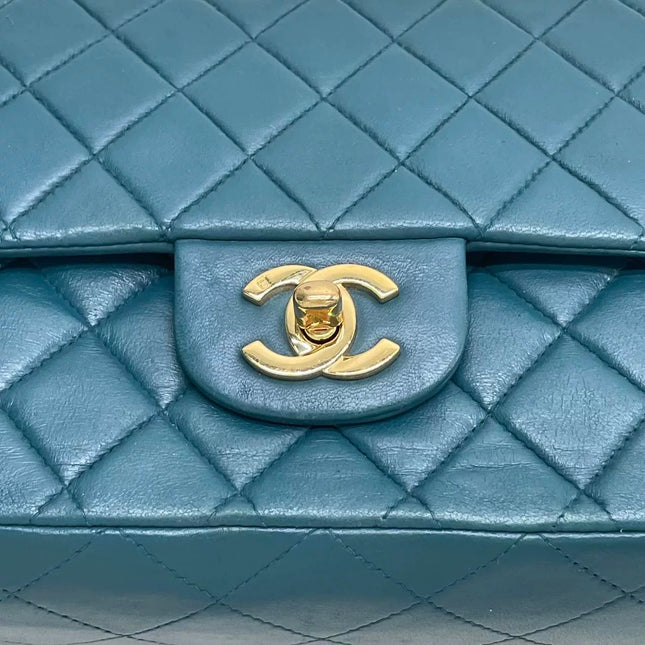 Chanel Classic Flap Medium Vintage Navy Lambskin Leather 24k Gold Hardware