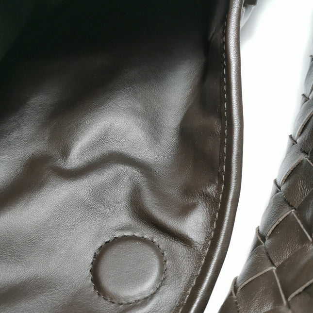 Bottega Veneta Hop Large Leather Fondant Chocolate Brown Hobo Bag
