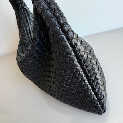 Bottega Veneta Veneta Intrecciato Hobo Bag Medium Black Leather 47cm