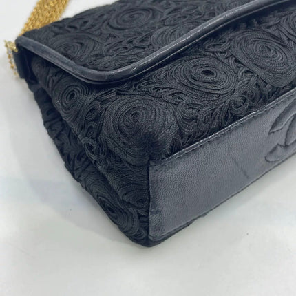 Chanel vintage Black Rose Knitted Fabric Gold Chain Flap Crossbody Bag