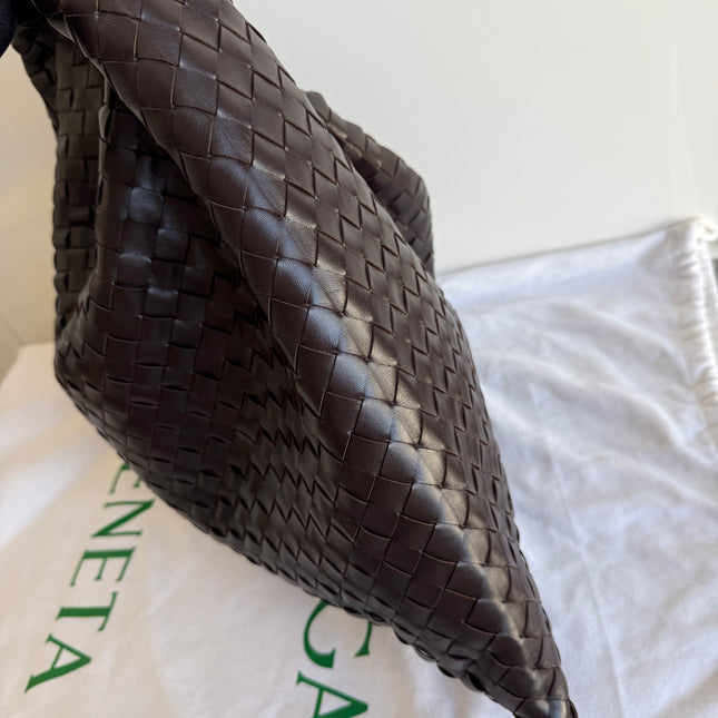 Bottega Veneta Hop Large Leather Fondant Chocolate Brown Hobo Bag
