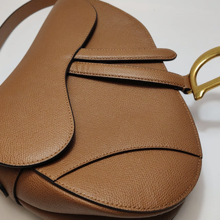 Dior Saddle 2019 Medium Tan Brown Grained Calfskin Leather Bag