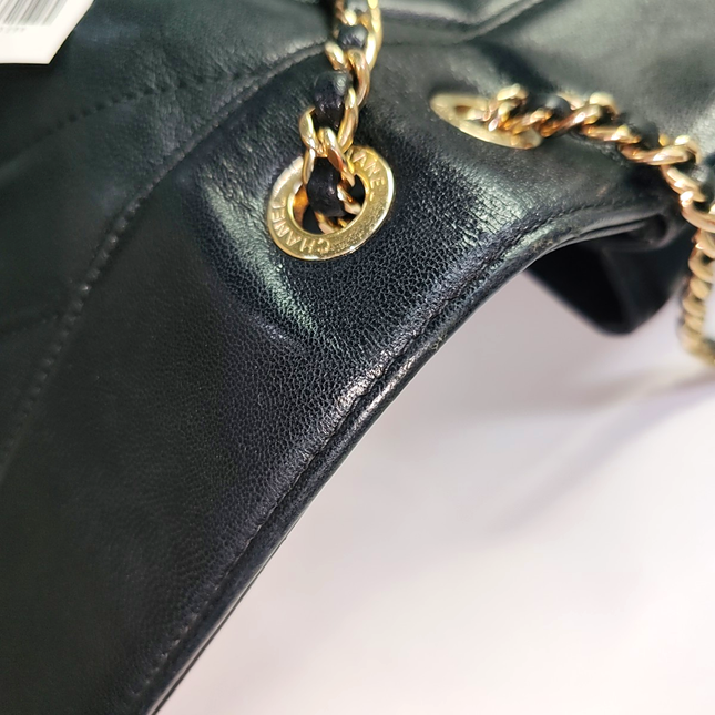 Chanel Single Flap Medium Chevron Black Quilted Lambskin Leather, 2017-2018