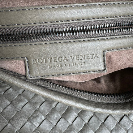 Bottega Veneta Belly Hobo Intrecciato Grey Leather Medium 40cm