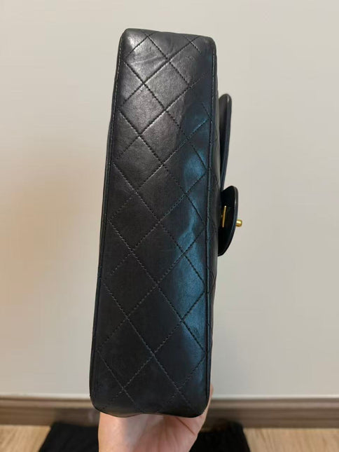 Chanel Classic Flap Vintage Medium Black Lambskin Leather 24k Gold Hardware 1991-94