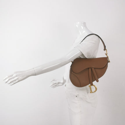Dior Saddle 2019 Medium Tan Brown Grained Calfskin Leather Bag