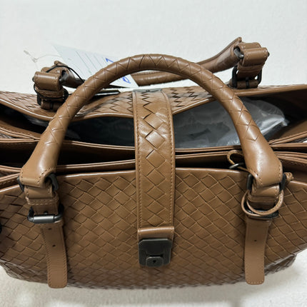 Bottega Veneta Roma Large Intrecciato Nappa Leather Caramel Brown Tan 35cm No Strap