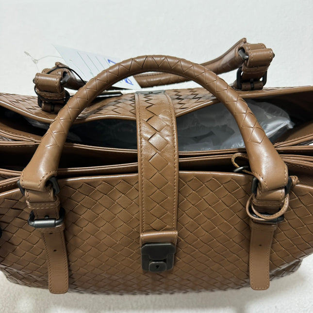 Bottega Veneta Roma Large Intrecciato Nappa Leather Caramel Brown Tan 35cm No Strap