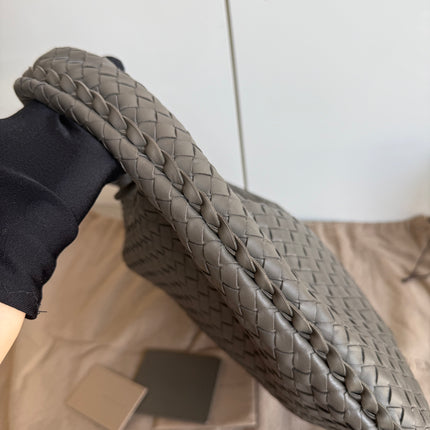 Bottega Veneta Hobo Bag Lambskin leather Dark Grey 47cm