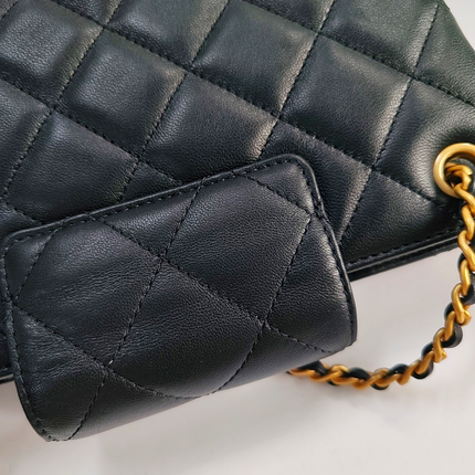 Chanel CC Small Shoulder Bag Giant Gold-tone CC Logo Black Lambskin Leather