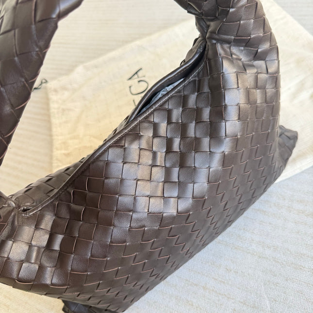 Bottega Veneta Hop Hobo Small Fondant Dark Chocolate Brown Leather 40cm
