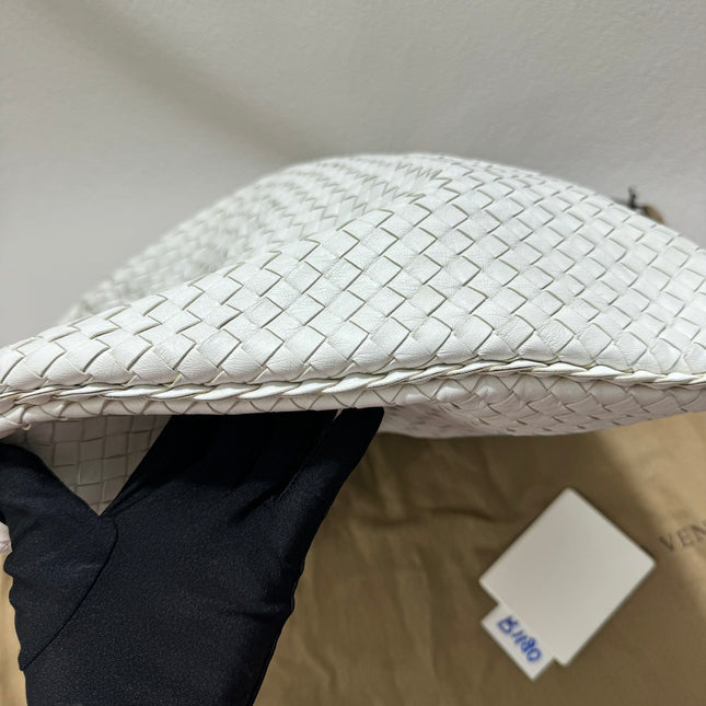 Sold Bottega Veneta Hobo Bag Large Leather Chalk White 51cm