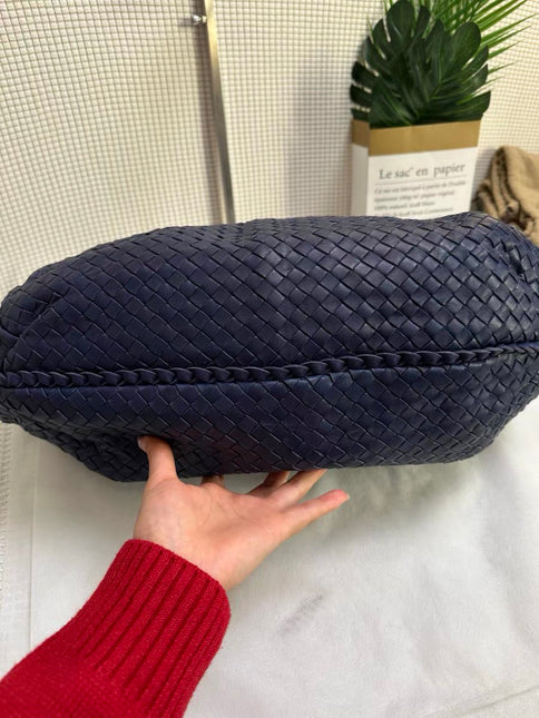 Bottega Veneta Belly Hobo Intrecciato Leather Navy Large 45