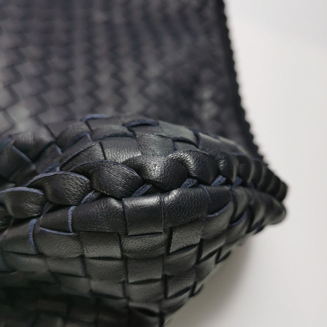 Bottega Veneta Hobo Maxi Midnight Navy Black leather 50cm