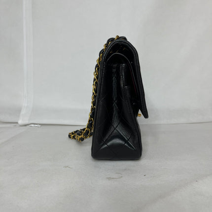 Chanel Classic Flap Vintage Medium Black Lambskin Leather 24k Gold Hardware 1994-1996