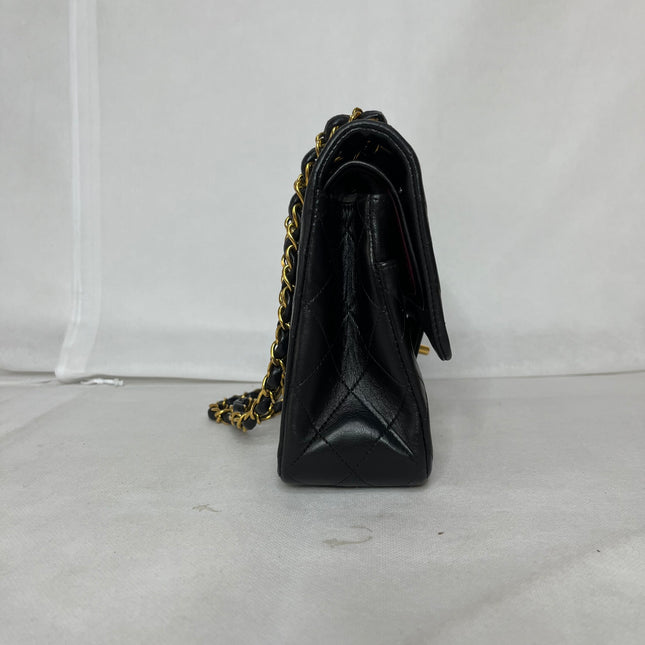 Chanel Classic Flap Vintage Medium Black Lambskin Leather 24k Gold Hardware 1994-1996