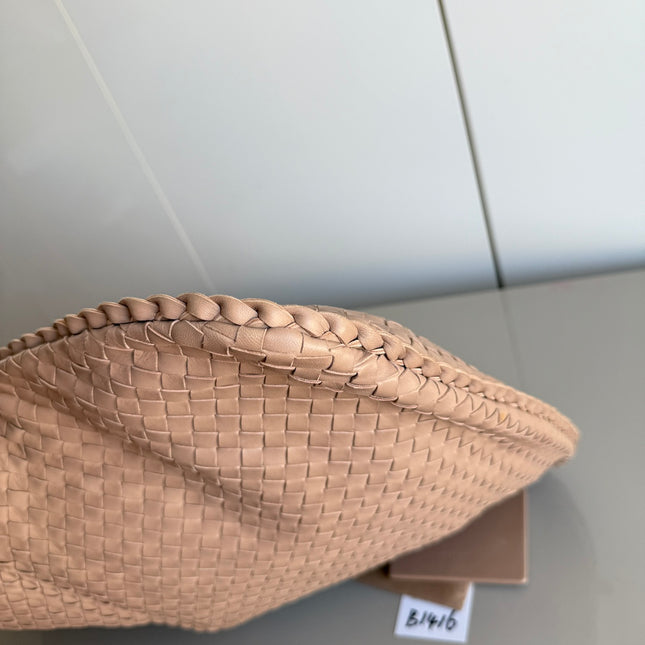 Bottega Veneta Veneta Hobo Maxi Almond Beige Intrecciato Leather Bag 51cm