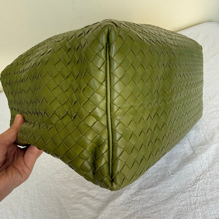 Bottega Veneta Shoulder Bag Avocado Green 38cm